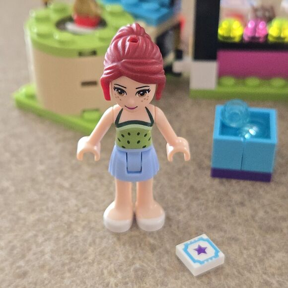 LEGO Friends 41127 Amusement Park Arcade 100% Complete Set w/ Manual & Mini Doll - Picture 2 of 13